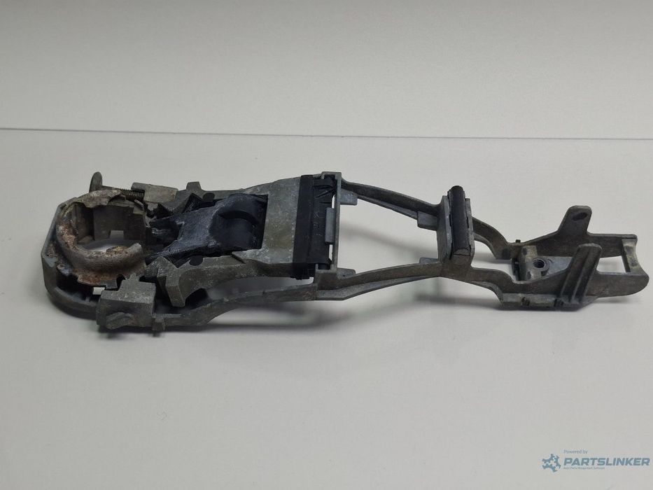 Suport maner exterior usa fata VOLKSWAGEN GOLF IV Variant 1J5 1999 - 20061.9 TDI AGR, ALH 3B0837885/886