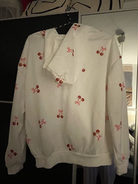 Hanorac alb cu gluga