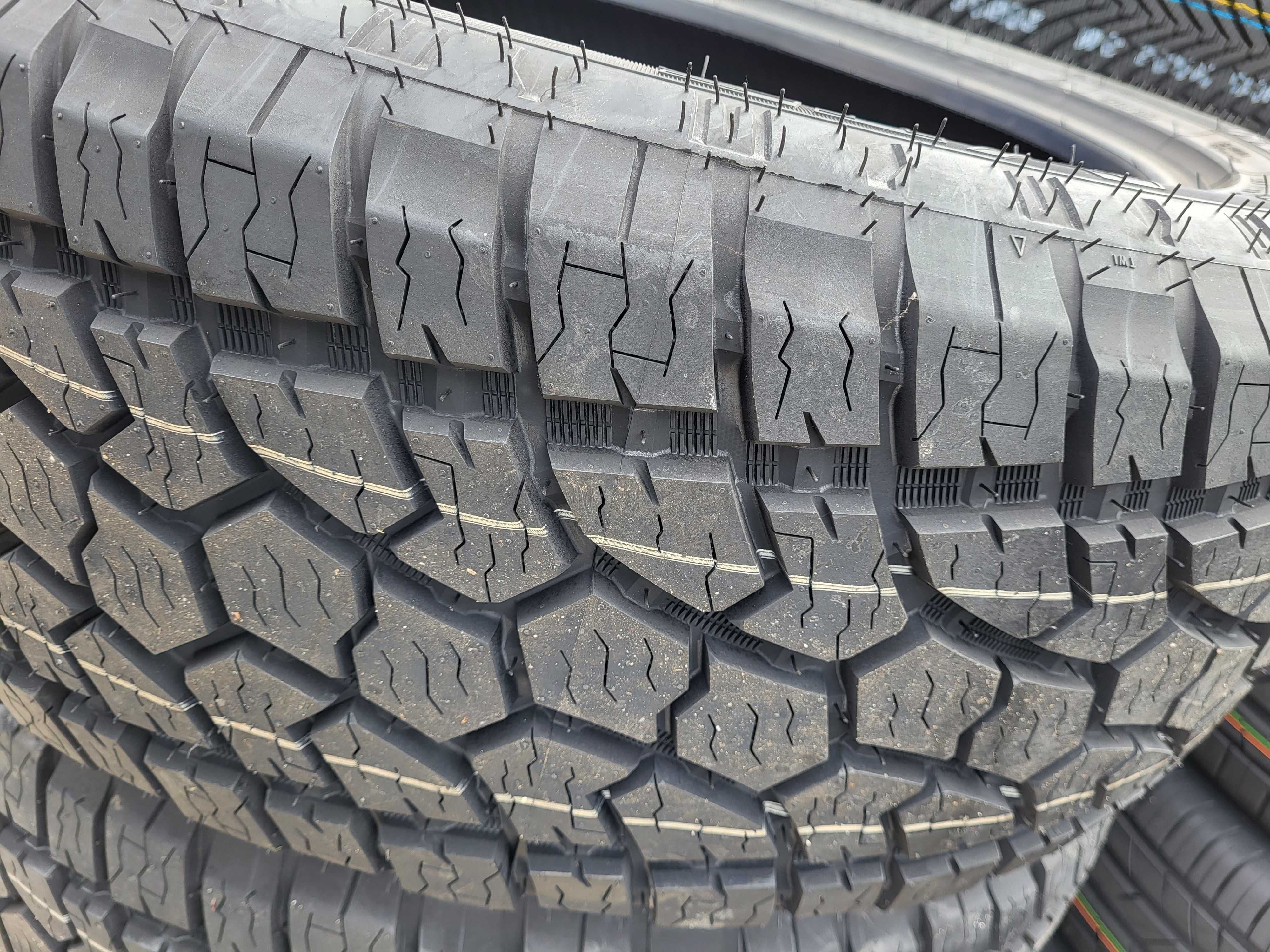 Vand anvelope noi all season,all terrain  205/80 R16C Radar A/T M+S