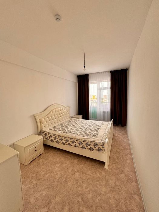 Продам спальный гарнитур