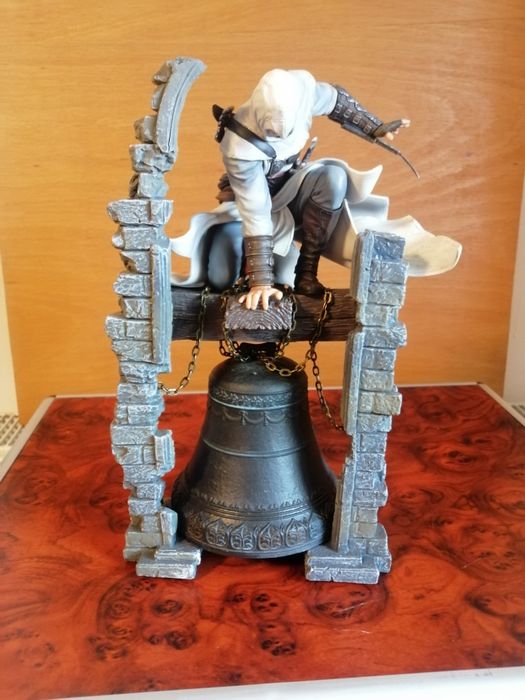 Figurine assassis creed