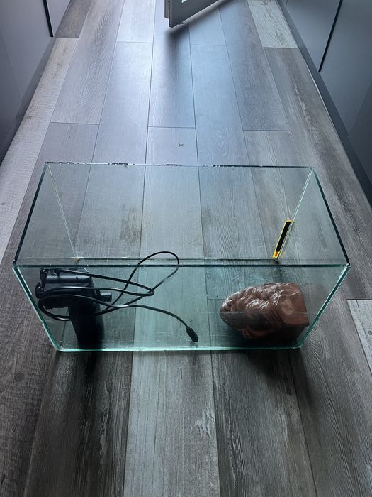 Acuariu 30L si Filtru