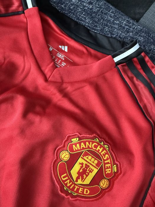 Tricou Manchester United – sezon 2025/2026 marimea M