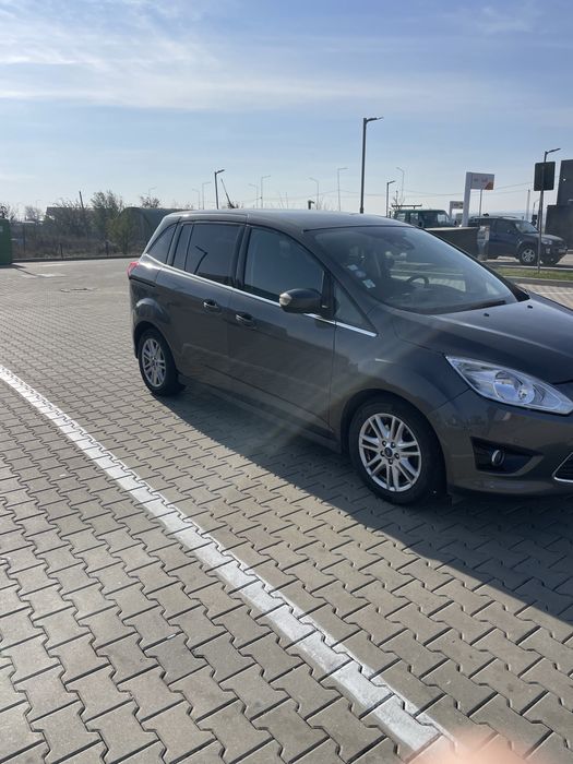 Ford C-max , benzina 125 CP