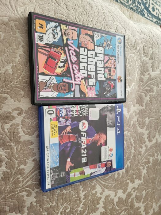Диск GTA Vice city fifa 21 и человек паук  и spider man miles morales