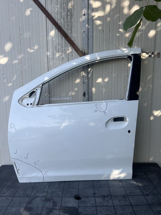 Usa stanga fata dacia logan 2