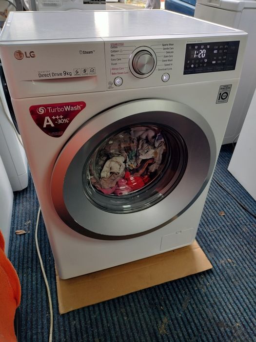 Mașină de spălat LG 9kg Direct Drive