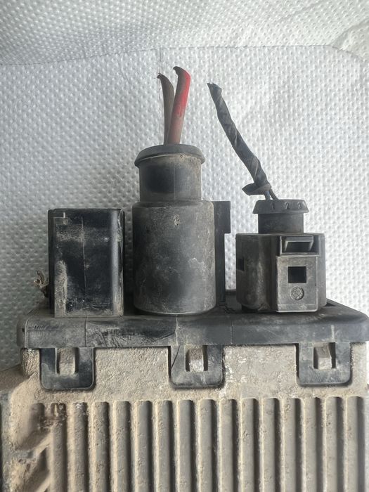 Releu Electroventilator Vw Transporter 5 cod pesa 7H0919506F