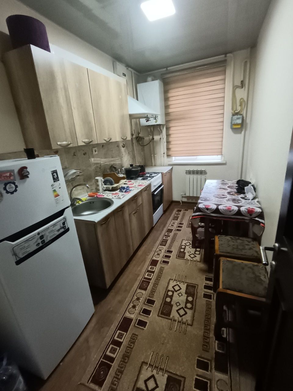 3х комнатная с мебелью и техникой в 7 этажках (роща)