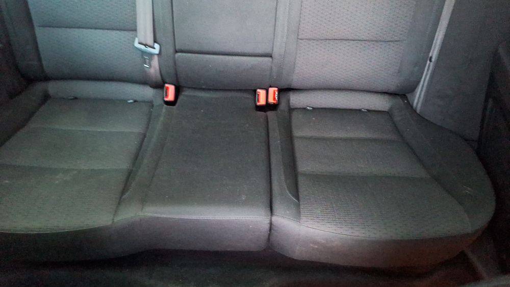 Vand sau schimb cu mitsubishi l200