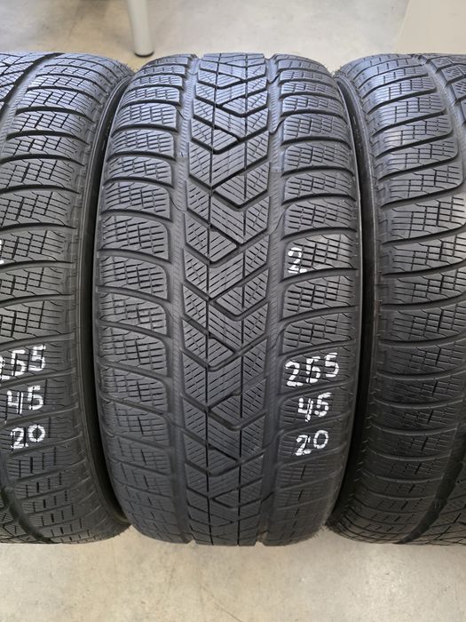 255/45/20 105V 4бр.PIRELLI SCORPION WINTER,BMW-Неразличими от НОВИ