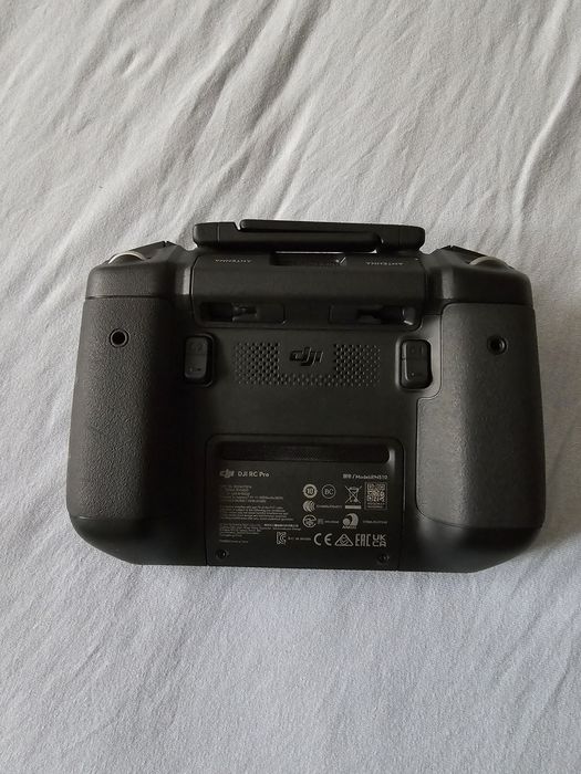 Смарт контролер DJI RC PRO