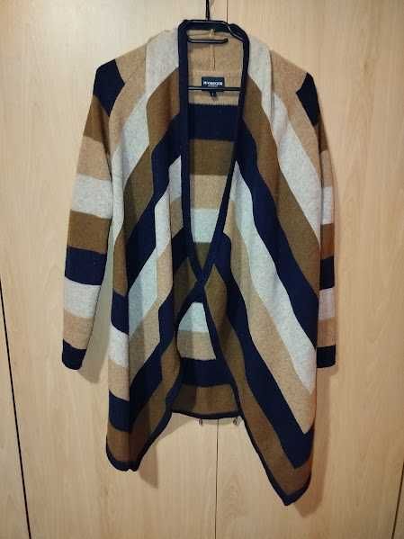 Асиметрична жилетка от 80% вълна