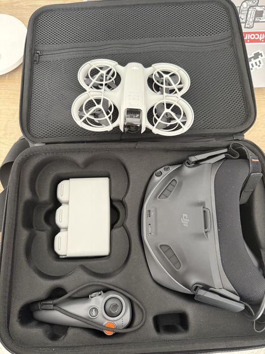 Дрон DJI Neo motion Fly More Combo