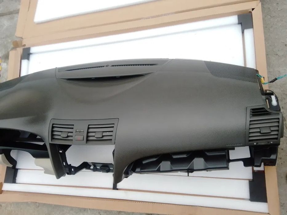 Панель торпеда камри 40