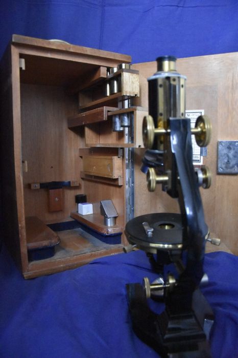 Microscop de colectie Ernst Leitz Wetzlar