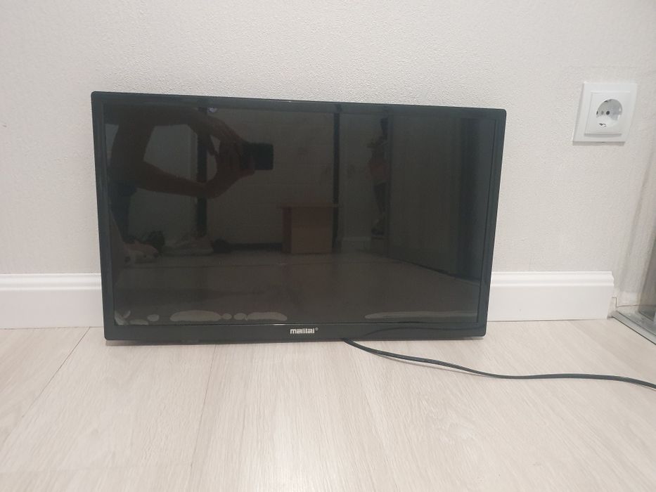 Продам телевизор Новый