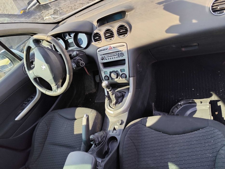 Пежо 308 1.6HDI НА ЧАСТИ