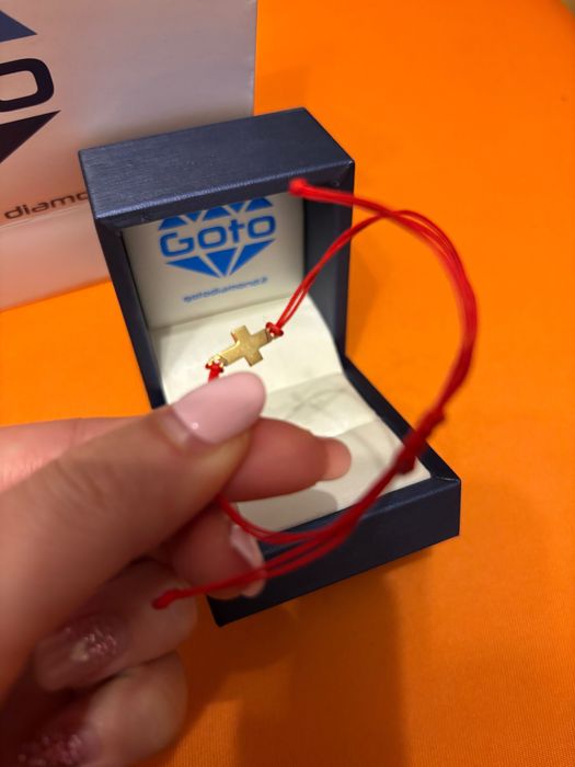 Гривна със златно кръстче от GOTO