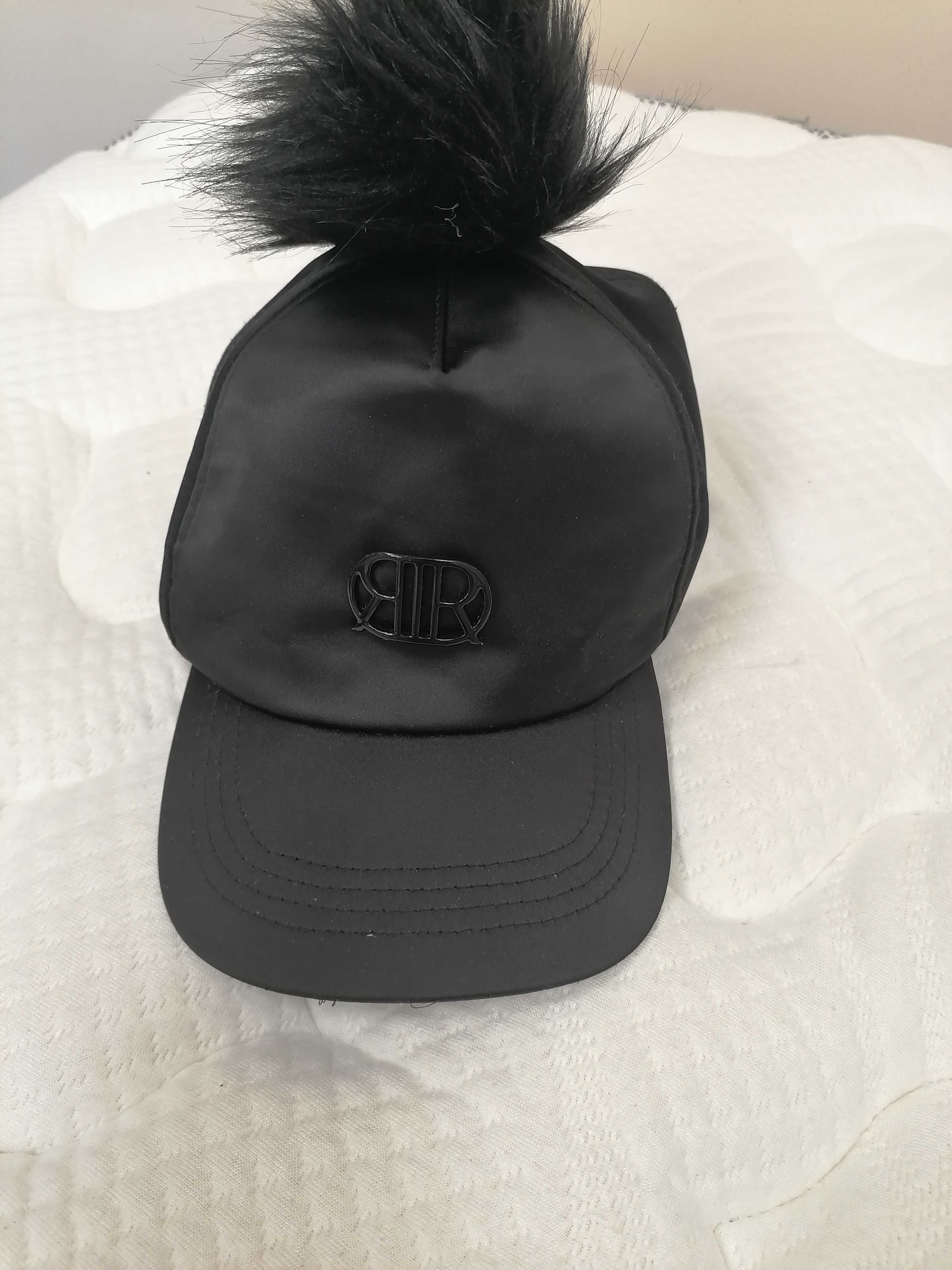Шапка River Island