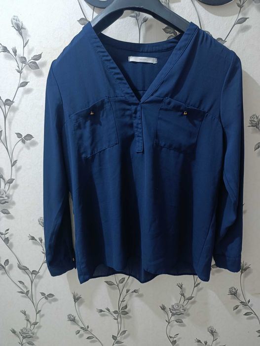 Продавам ризи S/M размер