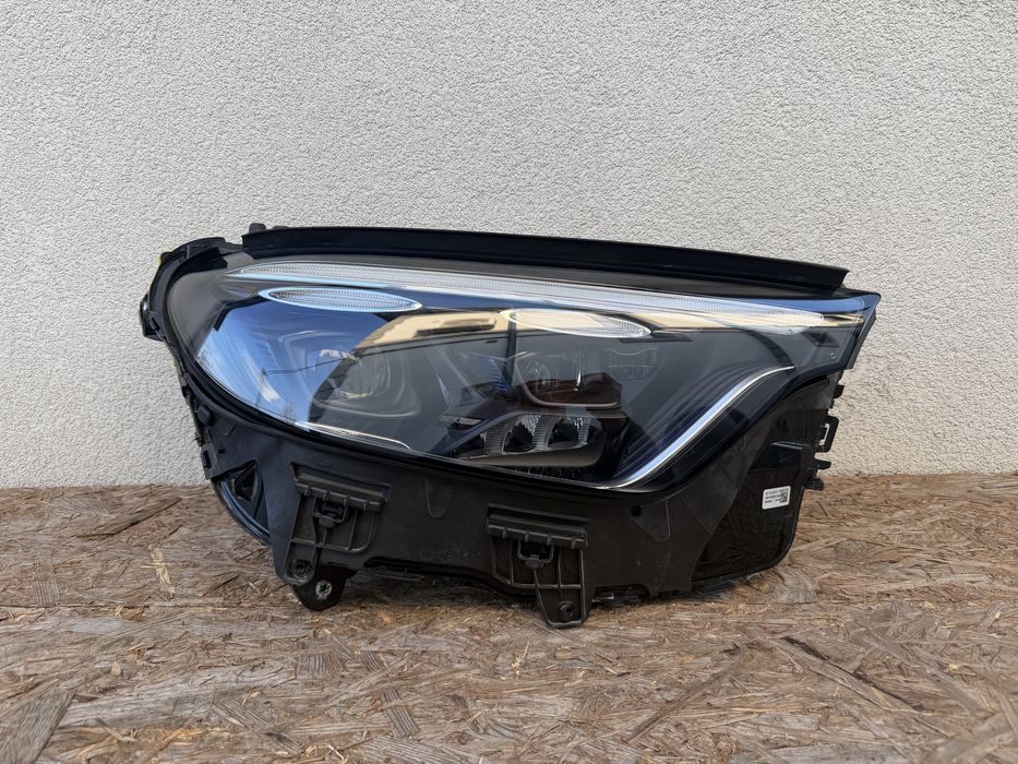 Far dreapta Mercedes GLC W254 Digital Light Original Europa