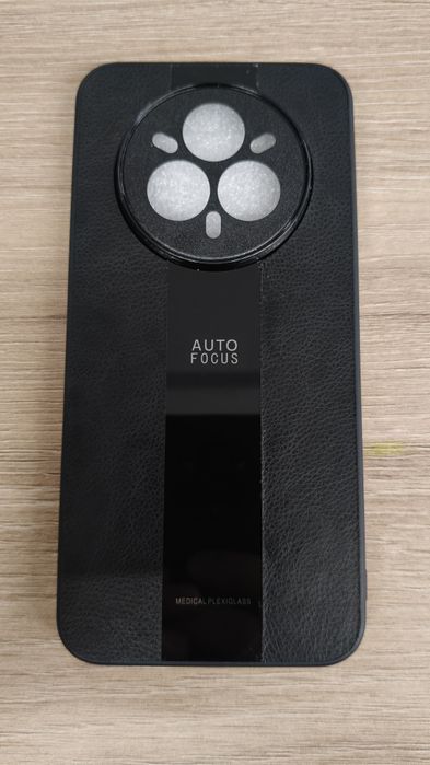 Продам новый чехол Realme 14 pro +