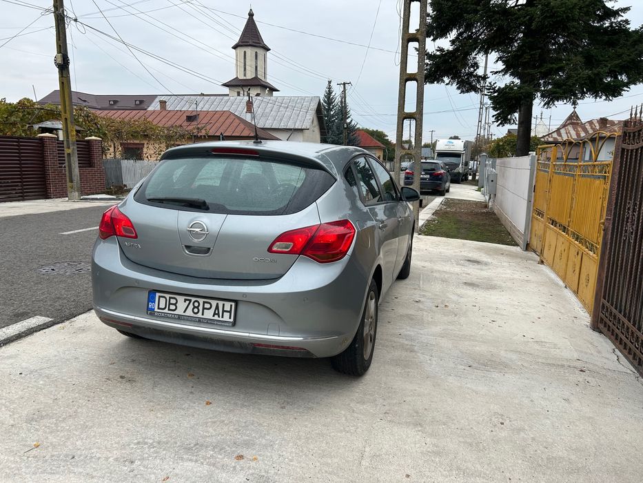Opel astra 1.6 euro 6 2014 4200 negociabil