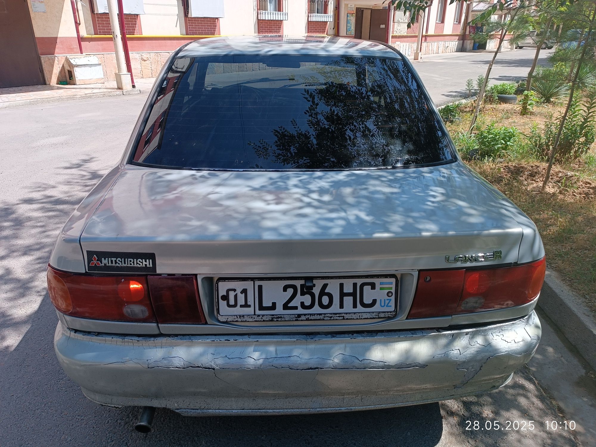 Mitsubishi lancer