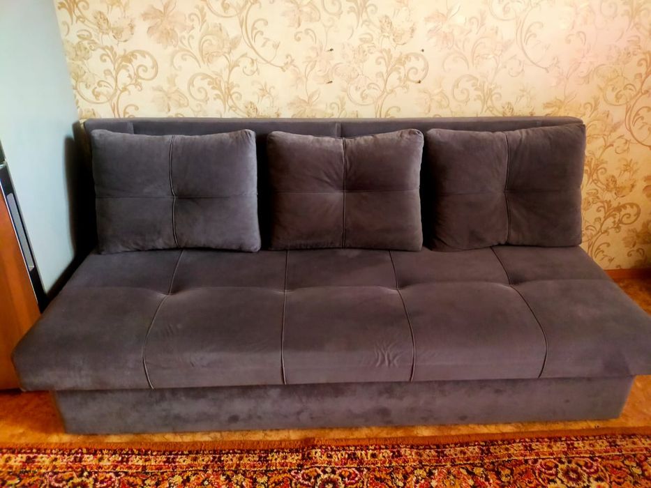 Продам диван в отличном состоянии