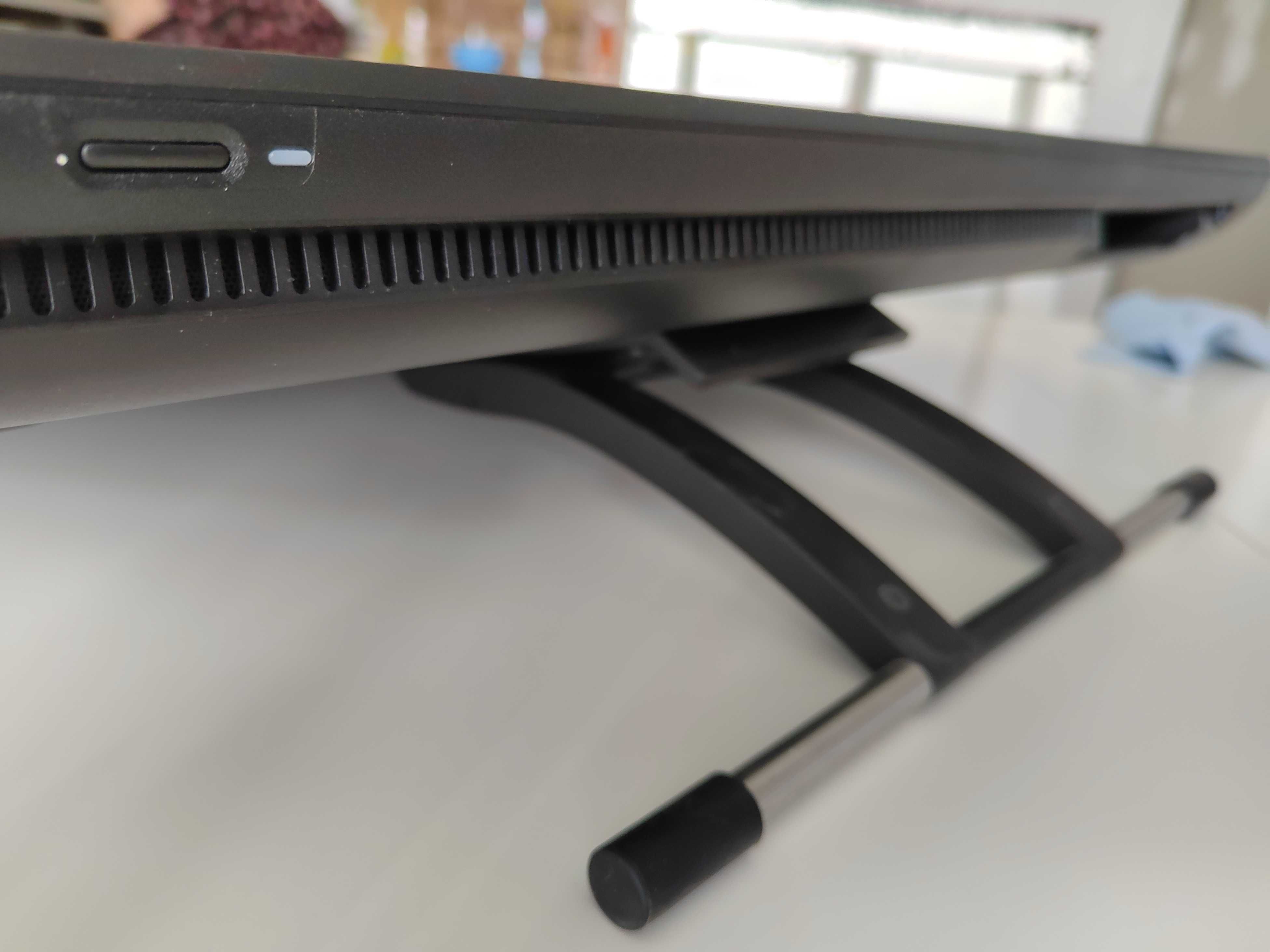 WACOM Cintiq DTK-2260/2261