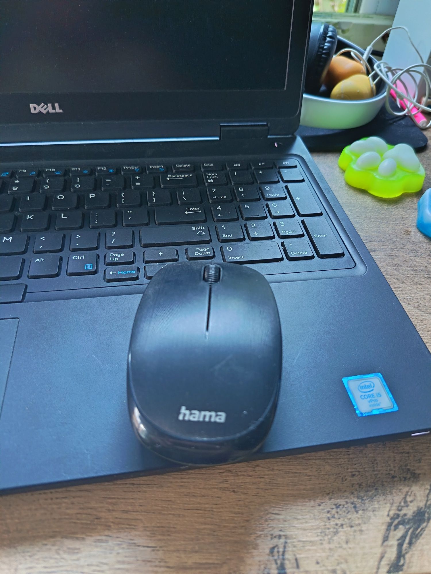 Лаптоп Dell +подарък