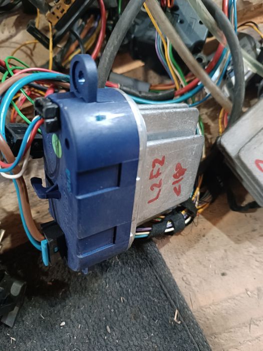 Rezistenta Renault Megane2 Scenic2 Clio3 Laguna2 Fluence Megane3