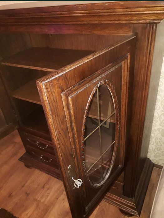 Шкаф бюфет  височина 151 - широчина 130-  55см 0988- 7515-24