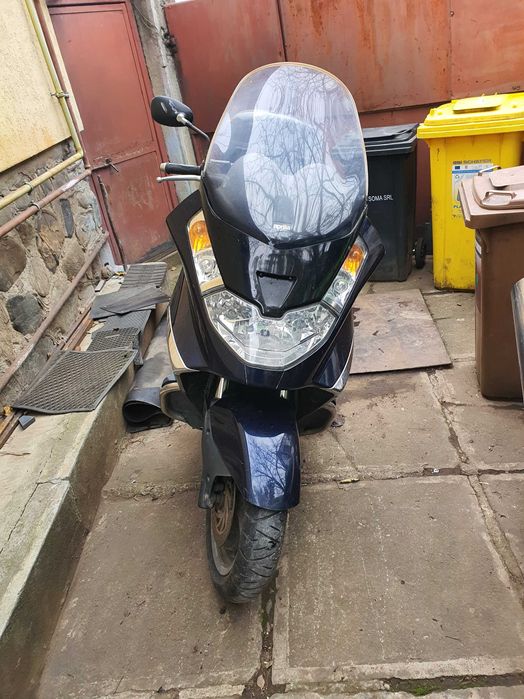 Scuter Aprilia Atlantic 500CC   17 000 km