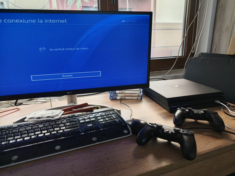 Playstation ps4 pro 1tb 2 manete si jocuri