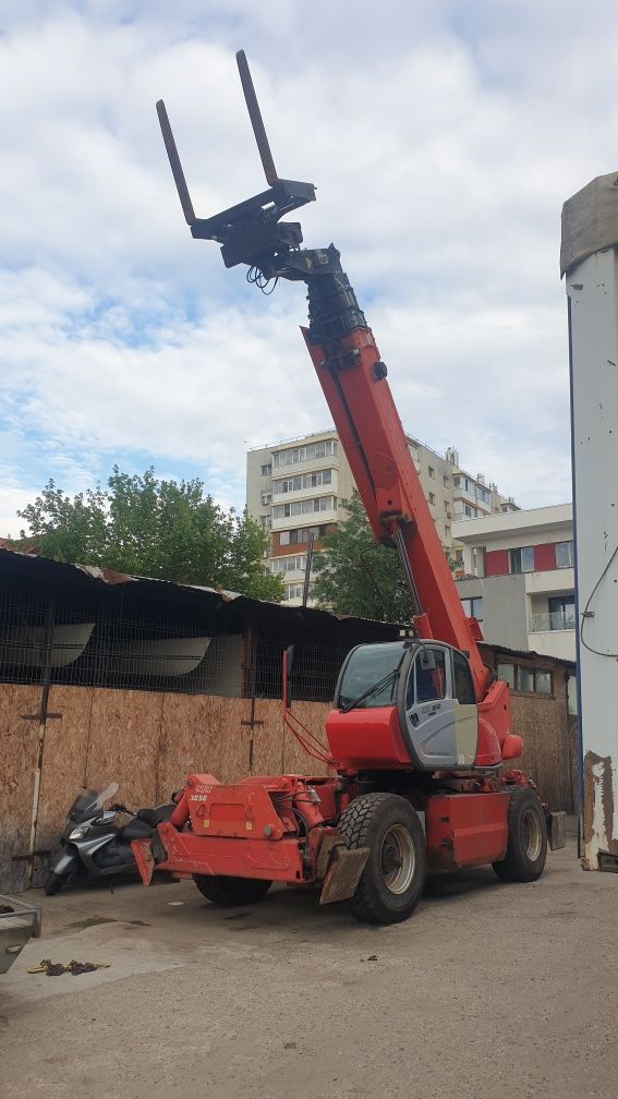 Manitou Rotativ MRT 3050 pt inchiriere, încărcător telescopic