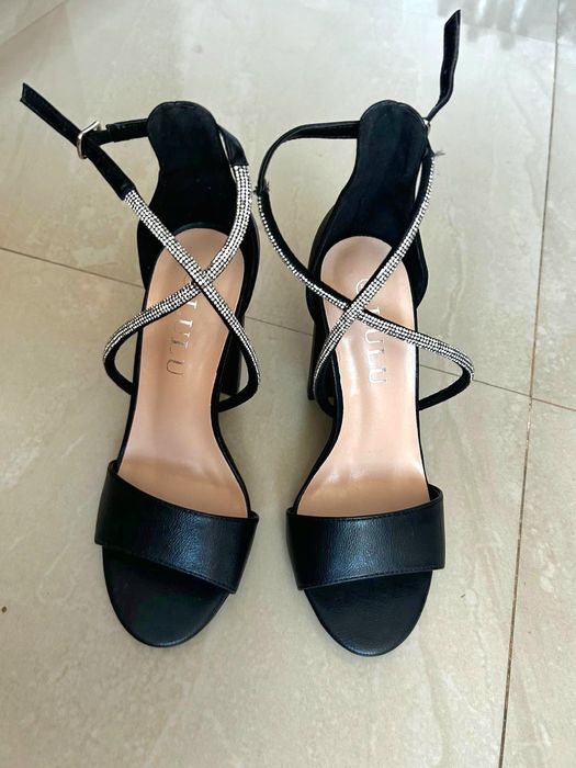 Sandale mărimea 36 NOI