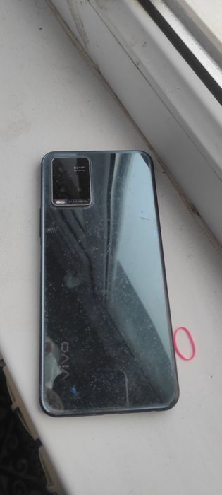 VIVO Y33s 128гб в хор сост