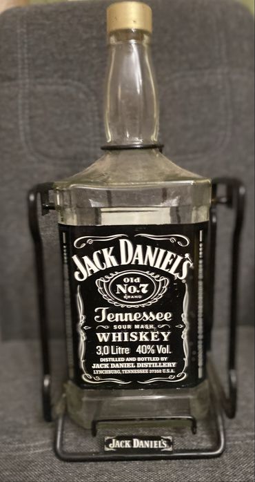 Бутылка из под виски Джек Дэниелс
