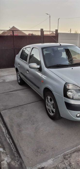 Renault Clio an fabricație 2004