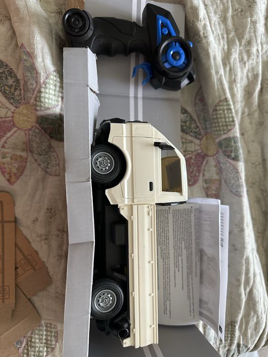 Грузовик на радио управлении