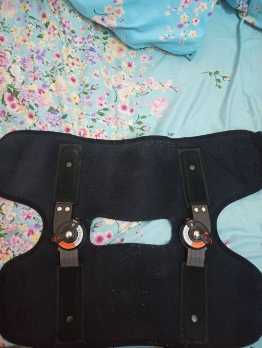 Продается ортез для фиксации коленного сустава