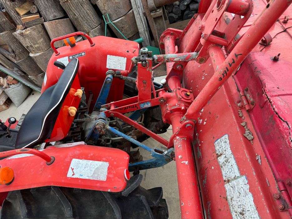 Трактор Yanmar 1610