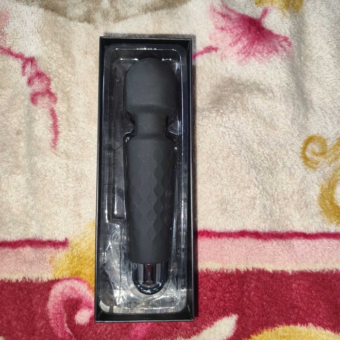 Vând aparat de masaj