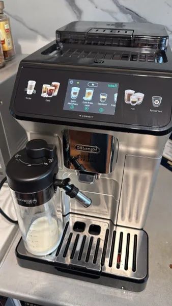 DeLonghi Автоматическая кофемашина ECAM 450.65.S / G