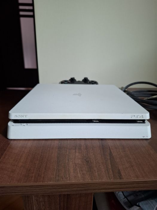 PlayStation 4 Sony Slim 500GB model CUH-2216A