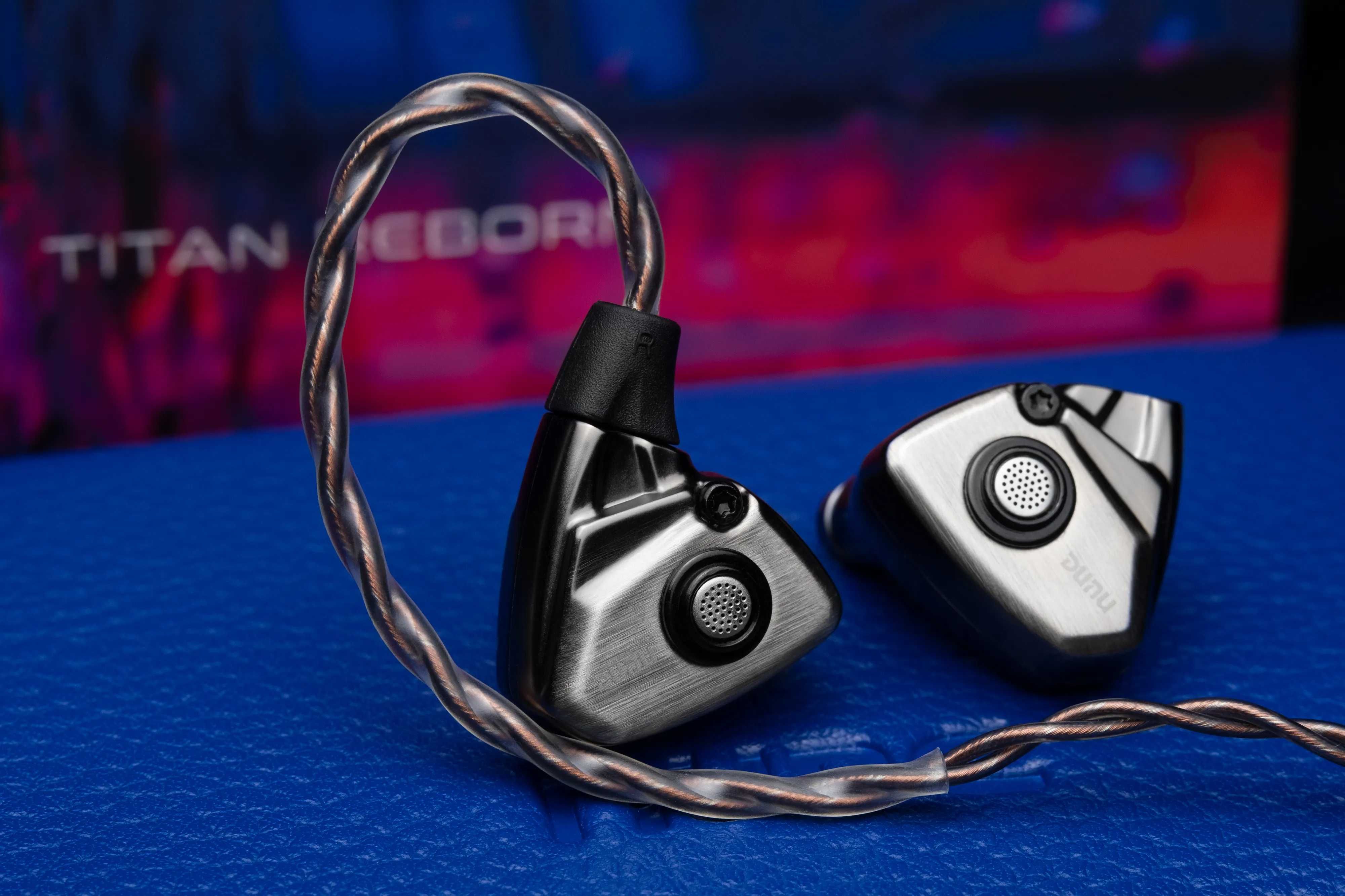 Нови- неотваряни DUNU TITAN S 11mm Dynamic Driver Monitor IEM