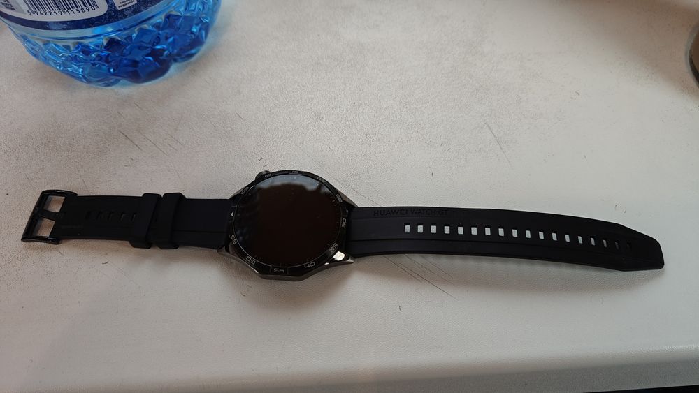 Huawei GT 4 negru in stare foarte buna.