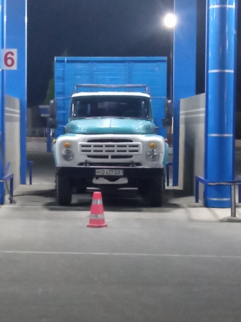 Zil 1991 yil sotiladi